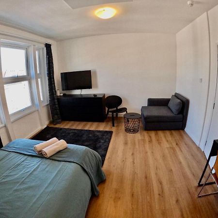 Lovely One Bedroom Flat London Kültér fotó