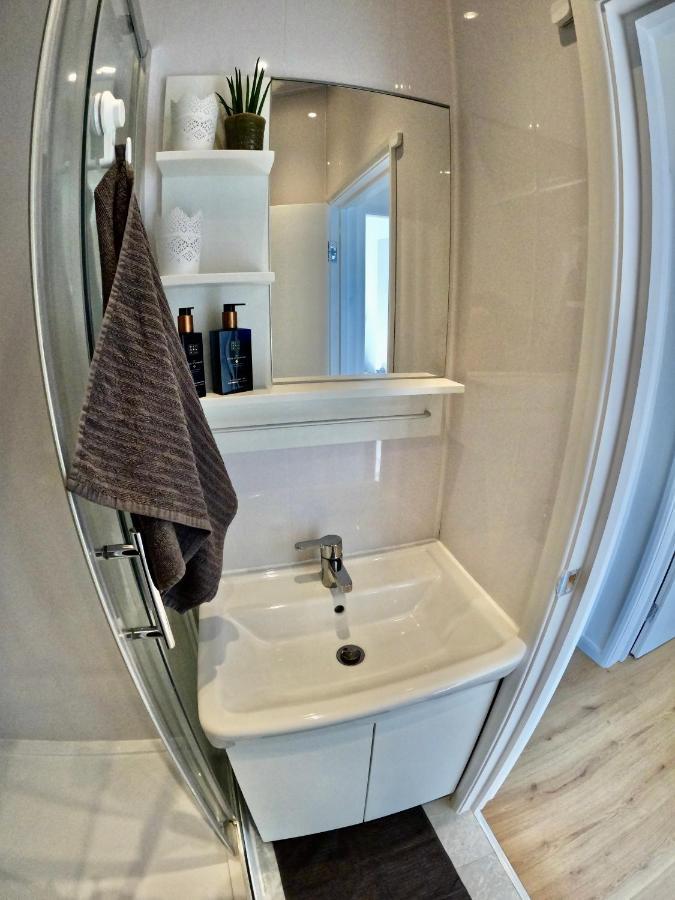 Lovely One Bedroom Flat London Kültér fotó